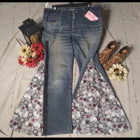 Here are the jeans. - Picture 7 of 16